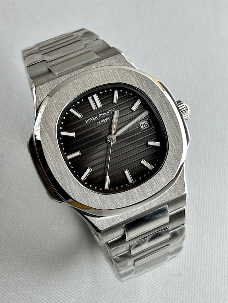 patek philippe nautilus